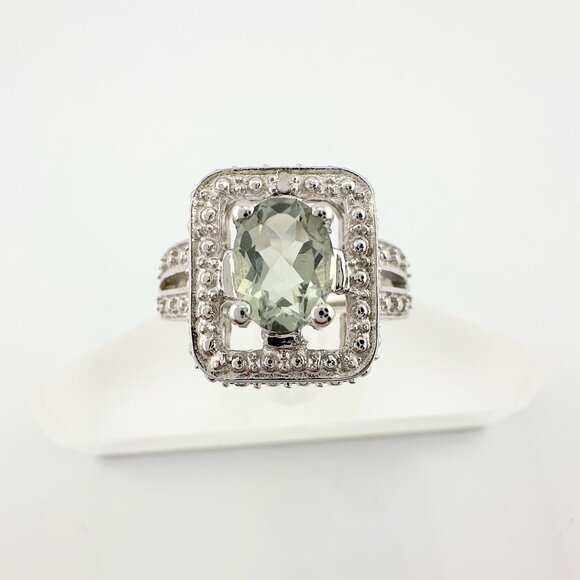 Beautiful Natural Light Green Amethyst Ring with small Diamond - Sterling Silver - Picture 2 of 14